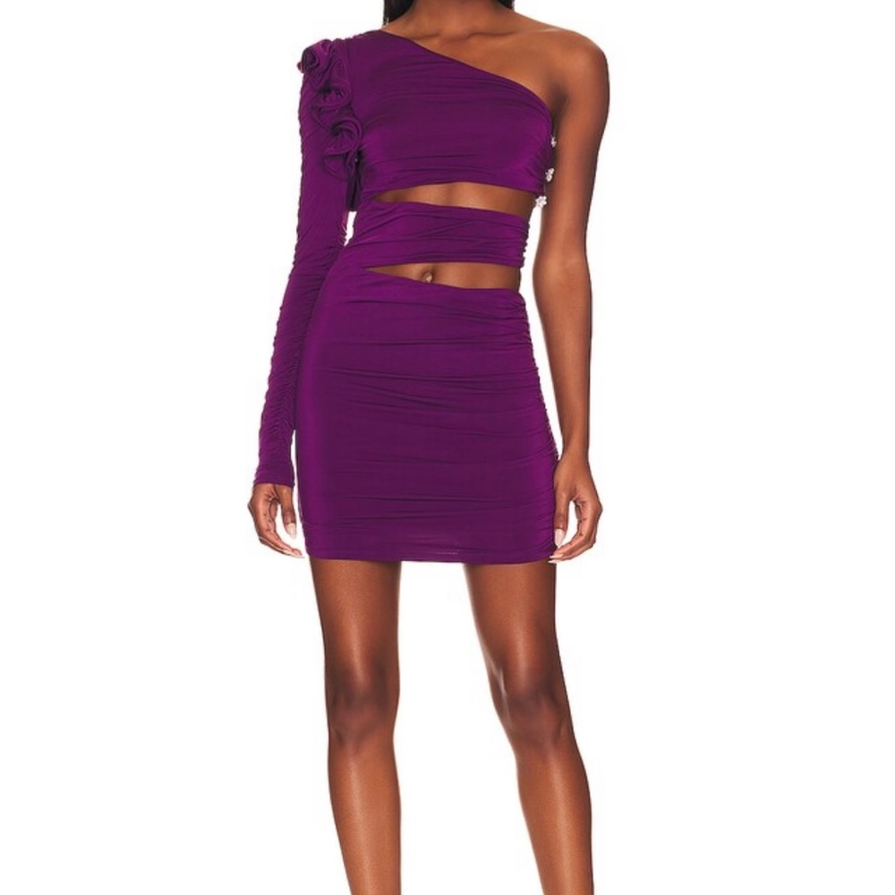 Dress in bran new, never worn but without tags.